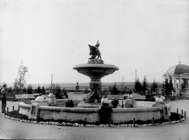 Фонтан в Александровском саду. 1912-1914 гг.
