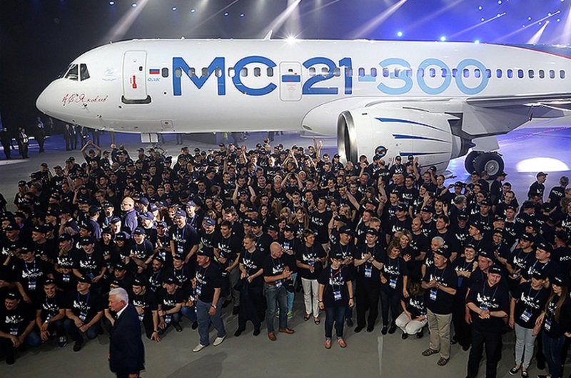Церемонии выкатки магистрального самолета МС-21-300. ИАЗ, 08.06.2016 г.