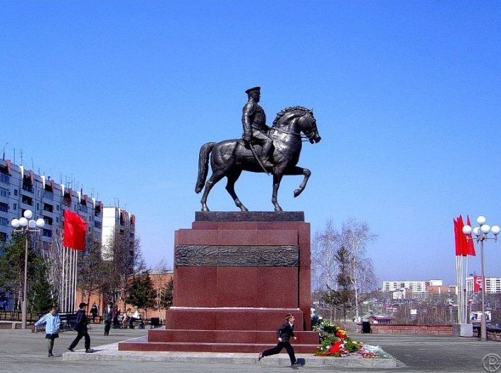 Памятник Маршалу Жукову