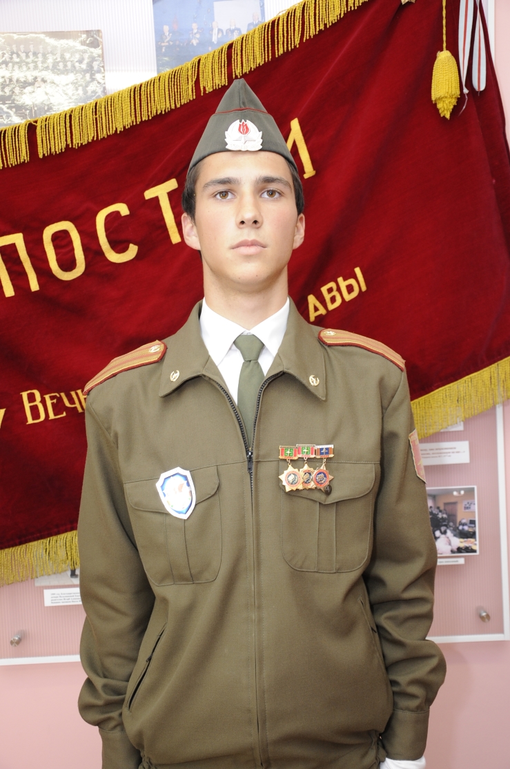 У знамени Поста №1